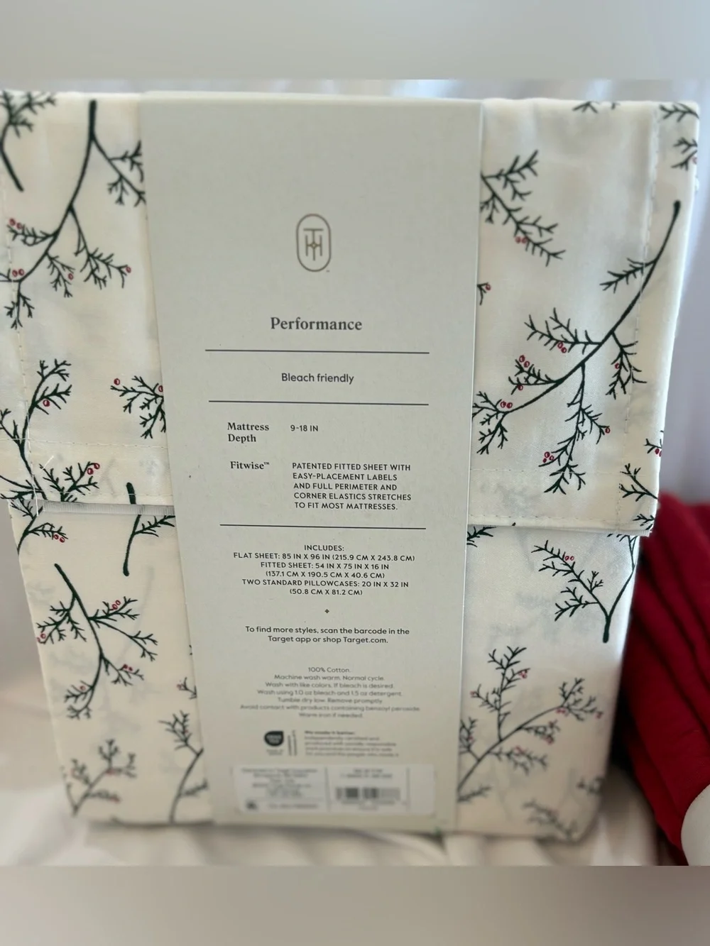 THRESHOLD FULL PERFORMANCE HOLIDAY SHEET SET W/ RED THROW BLANKET NEW NWT